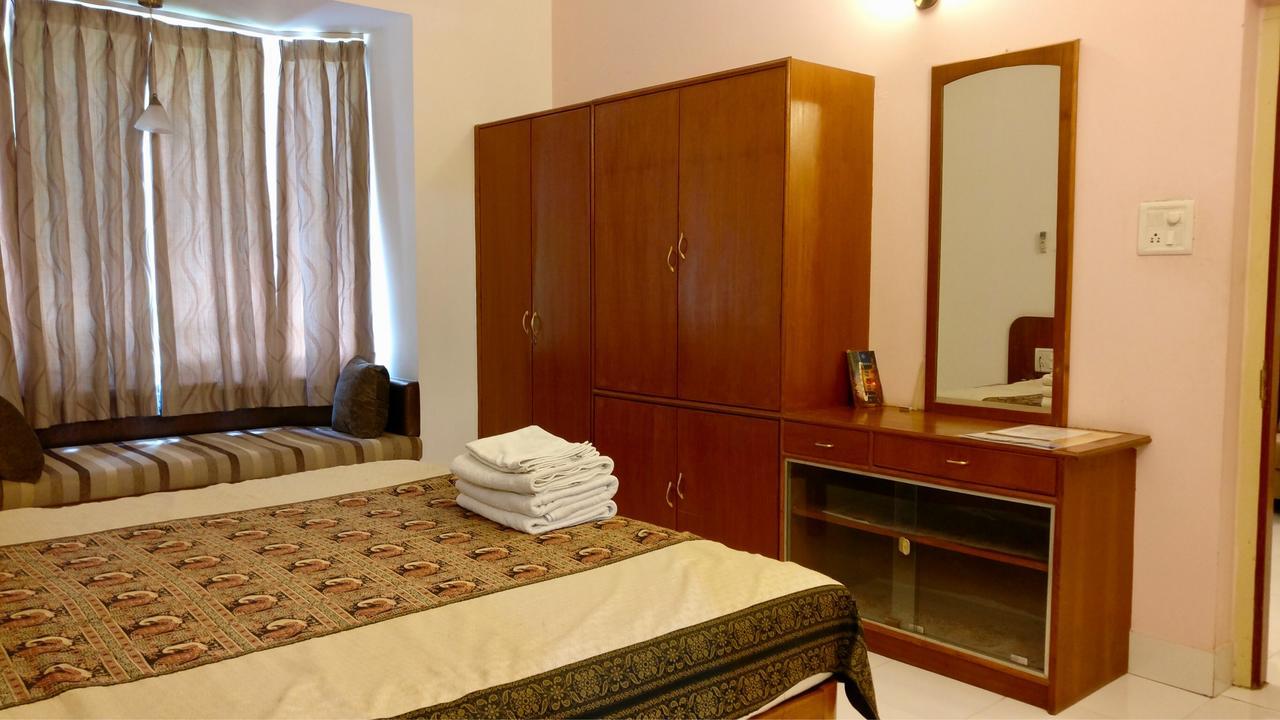 Sai Towers Hotel Puttaparthi Exterior photo