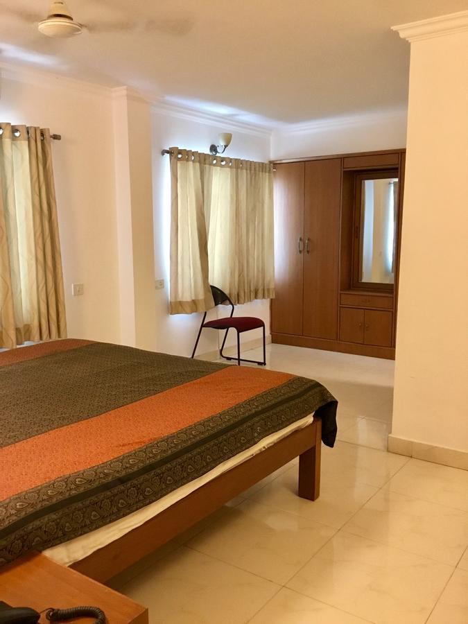 Sai Towers Hotel Puttaparthi Exterior photo