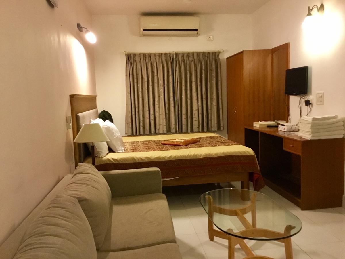 Sai Towers Hotel Puttaparthi Exterior photo