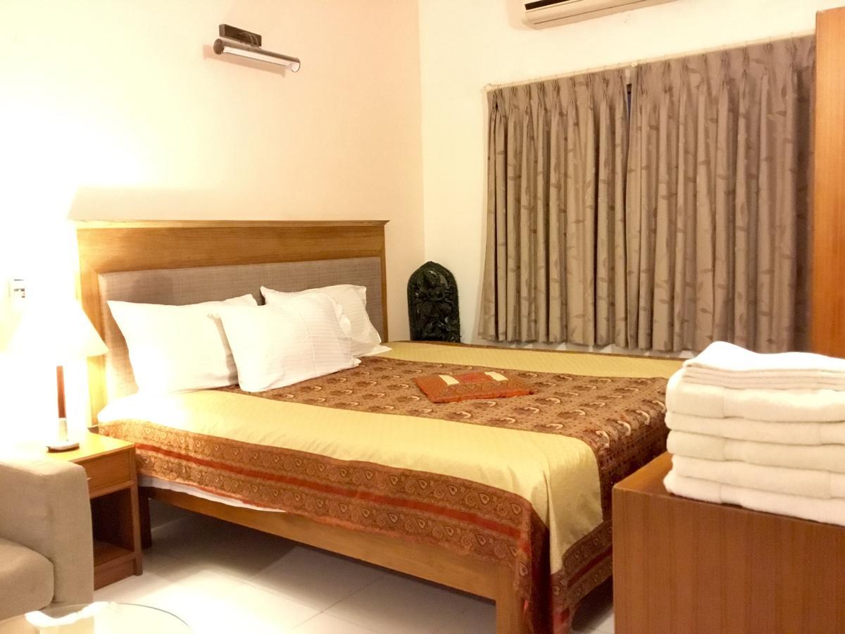 Sai Towers Hotel Puttaparthi Exterior photo